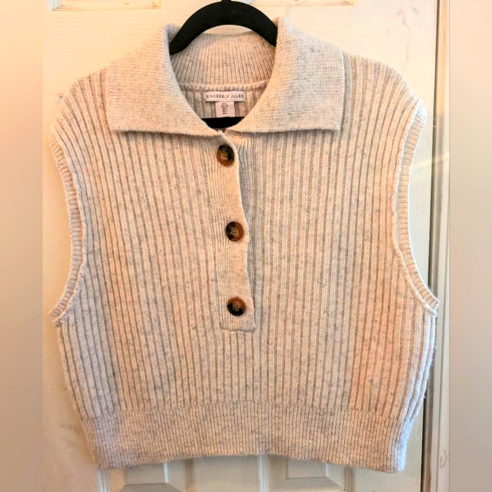 Sincerely Jules Women's Cream 3 Button Sweater Vest